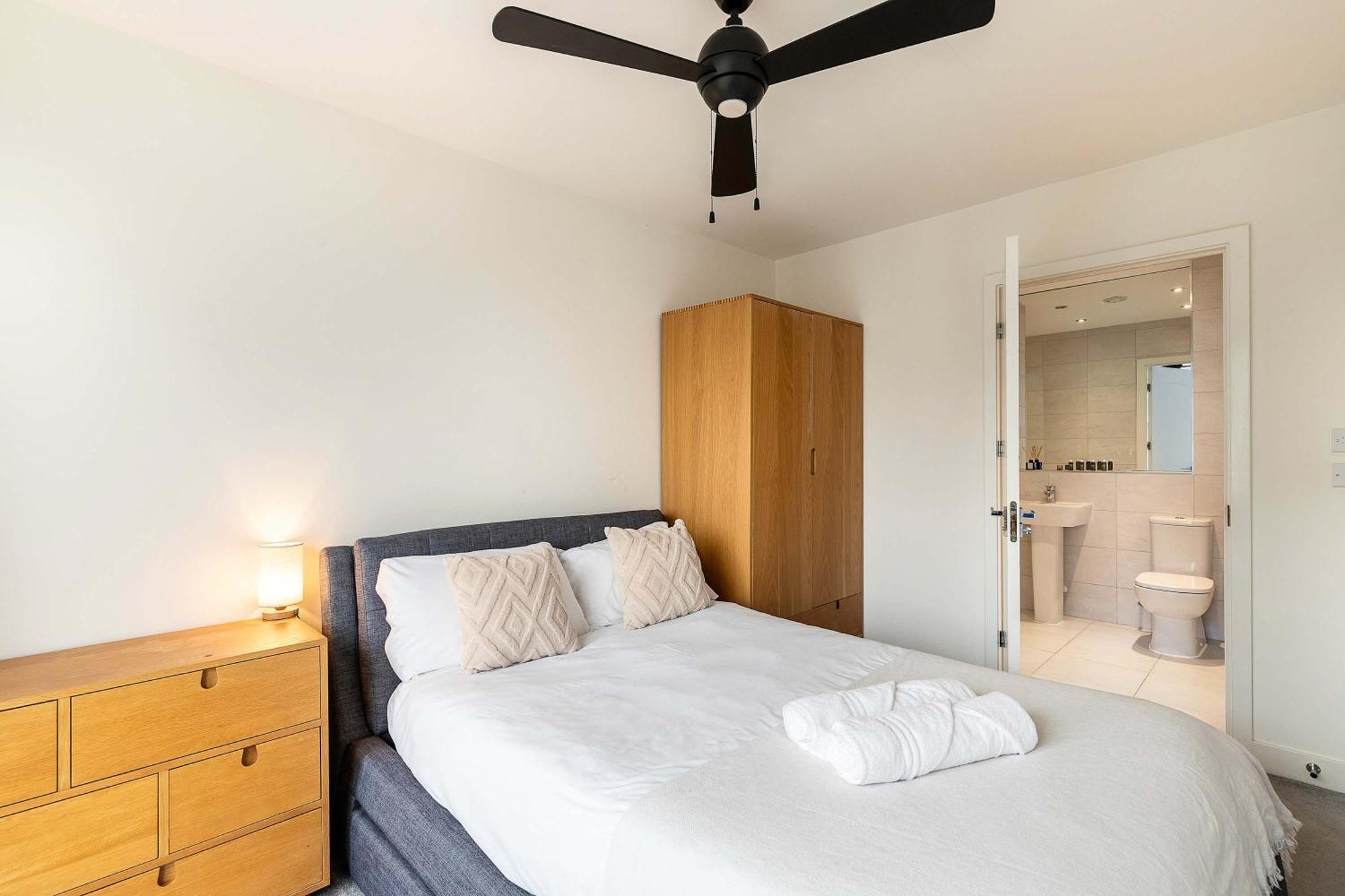 3br Poplar Views Of Canary Wharf Appartamento