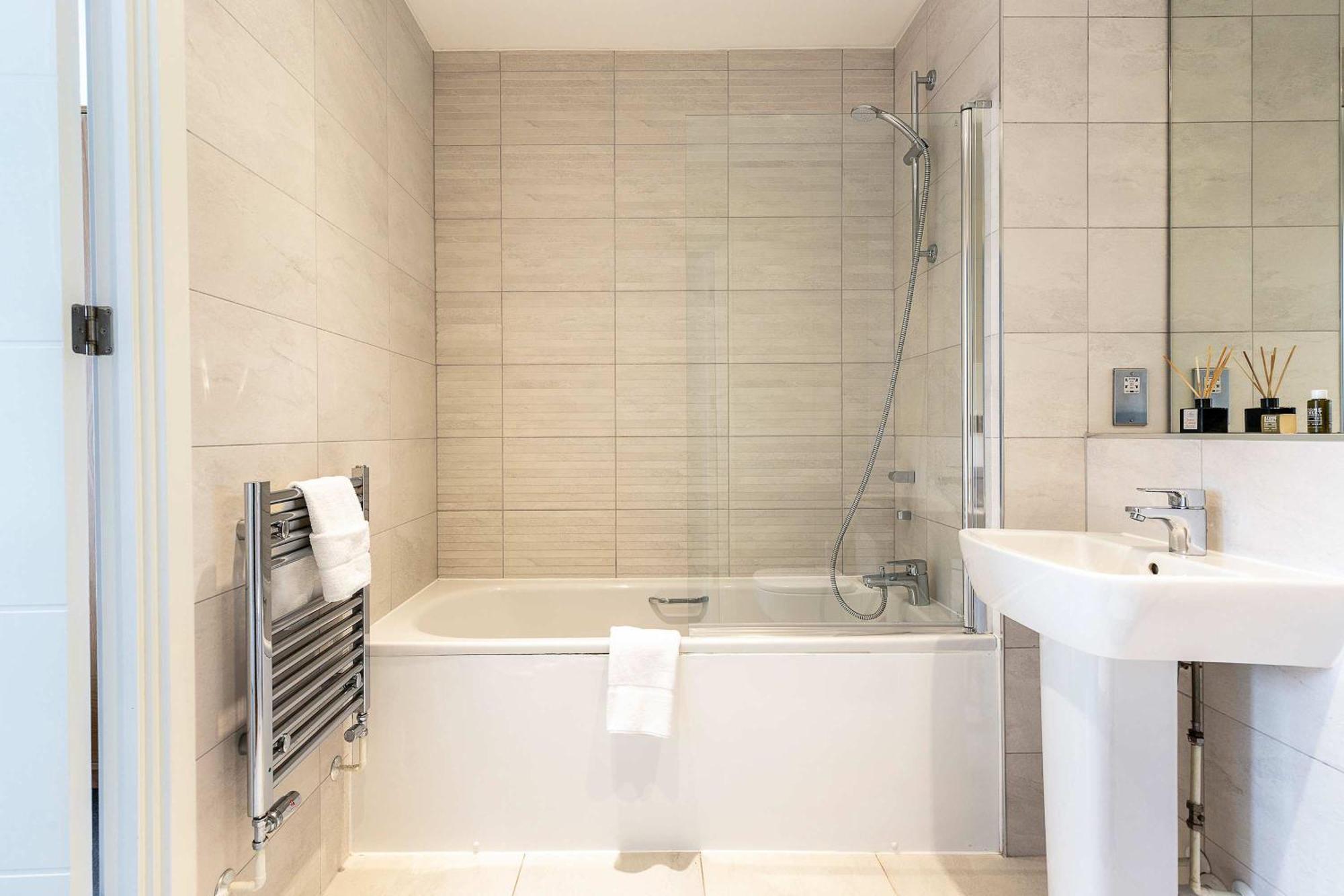 Appartamento 3br Poplar Views Of Canary Wharf Londra